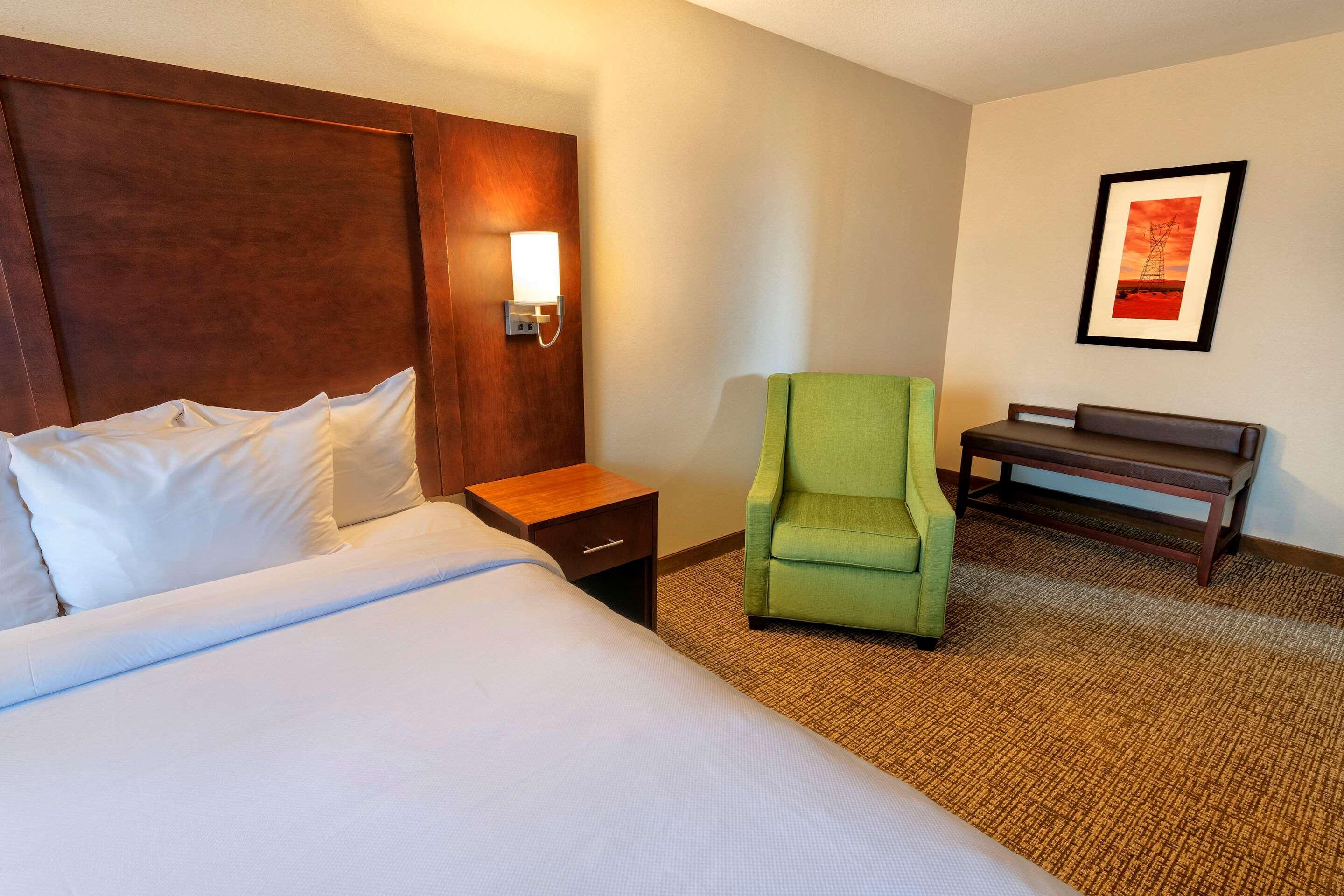 คอมฟอร์ท สวีทส์ Hotel กูดเยียร์ ภายนอก รูปภาพ