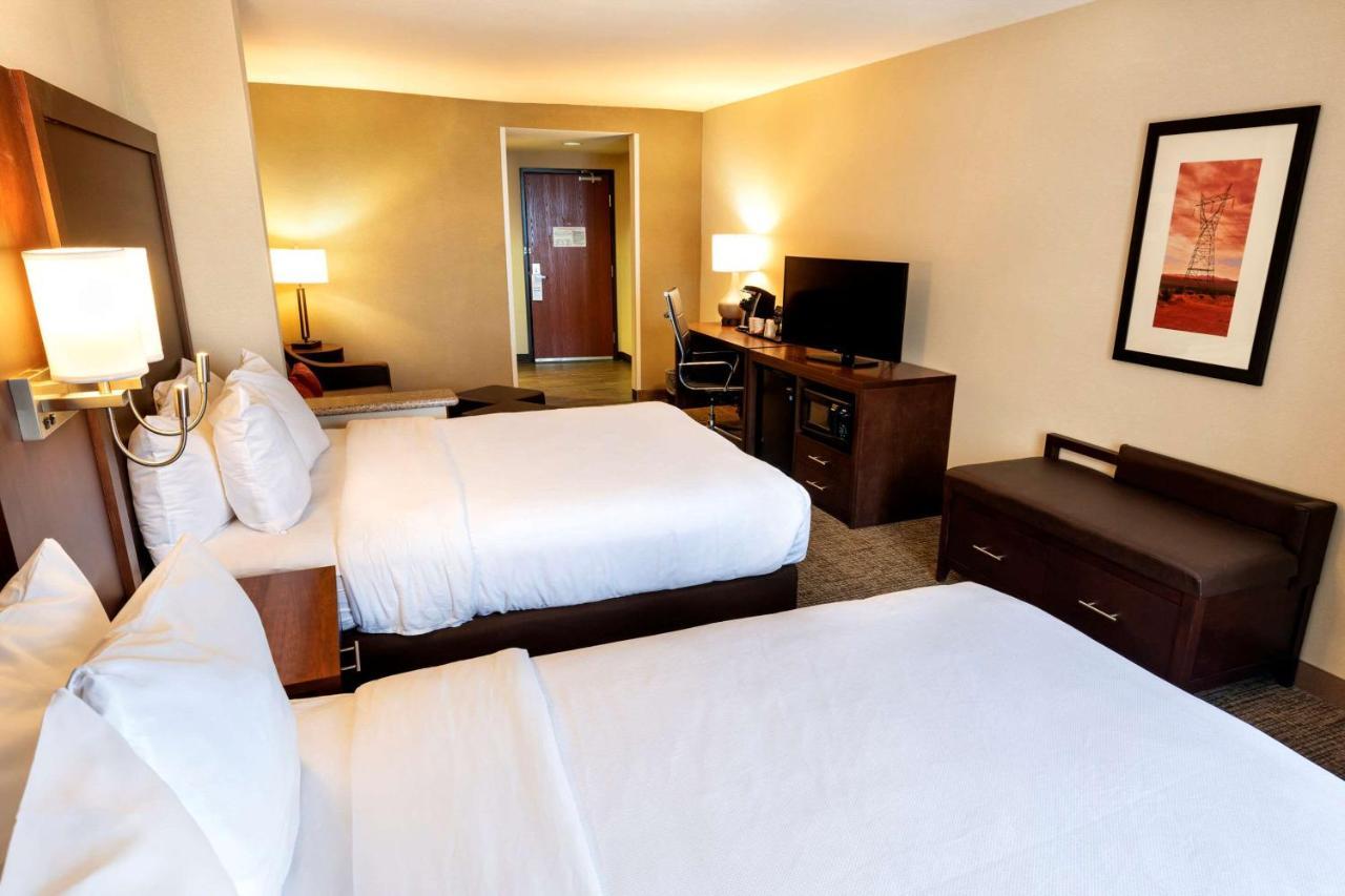 คอมฟอร์ท สวีทส์ Hotel กูดเยียร์ ภายนอก รูปภาพ