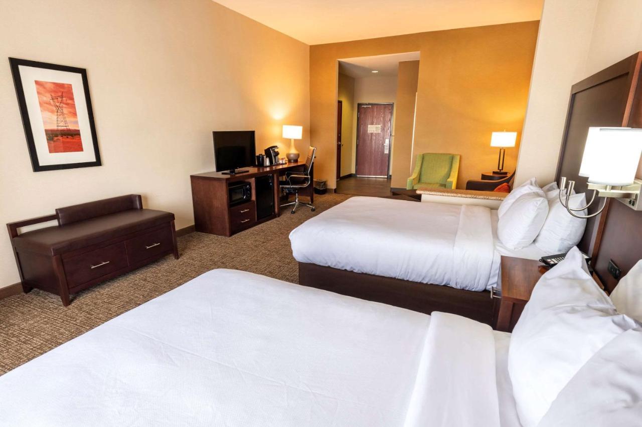 คอมฟอร์ท สวีทส์ Hotel กูดเยียร์ ภายนอก รูปภาพ
