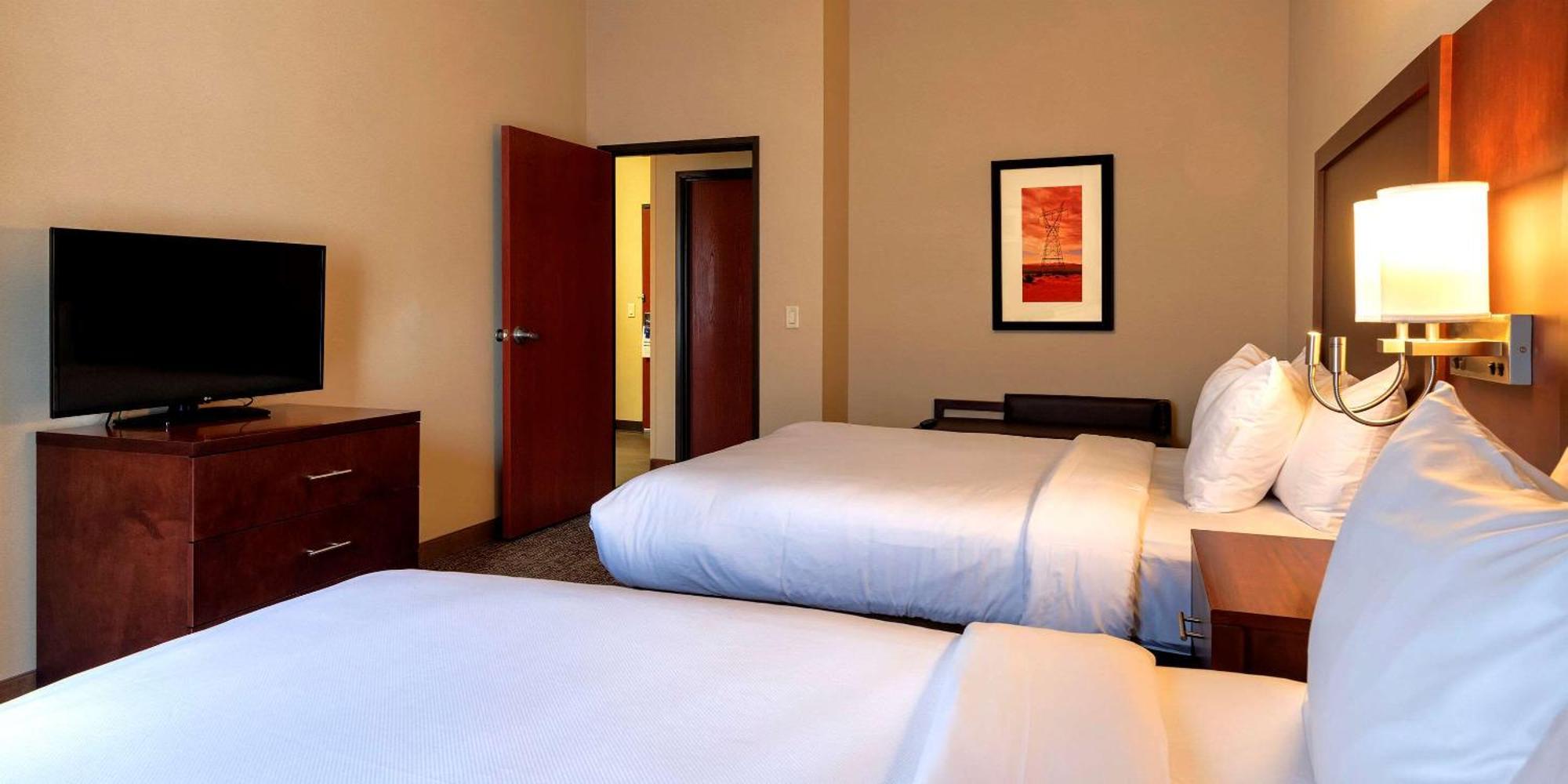 คอมฟอร์ท สวีทส์ Hotel กูดเยียร์ ห้อง รูปภาพ