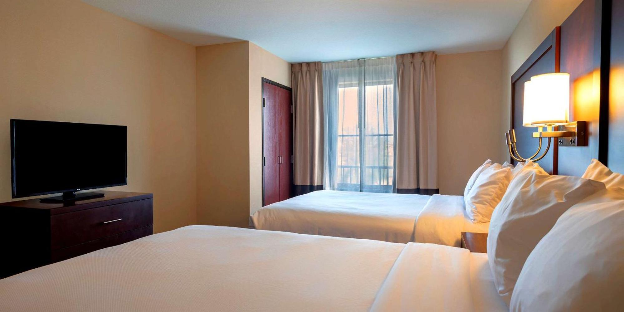คอมฟอร์ท สวีทส์ Hotel กูดเยียร์ ห้อง รูปภาพ