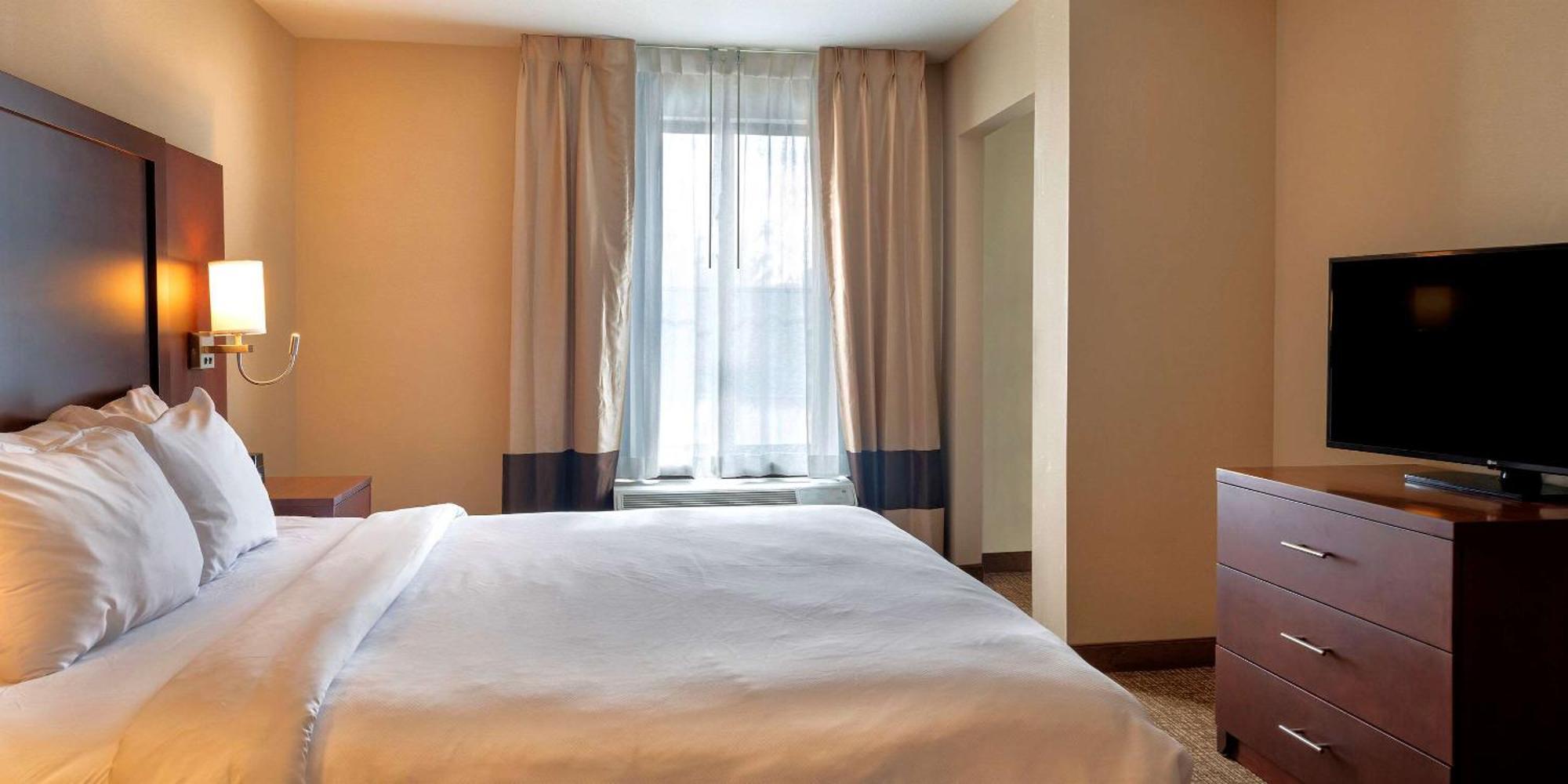คอมฟอร์ท สวีทส์ Hotel กูดเยียร์ ห้อง รูปภาพ